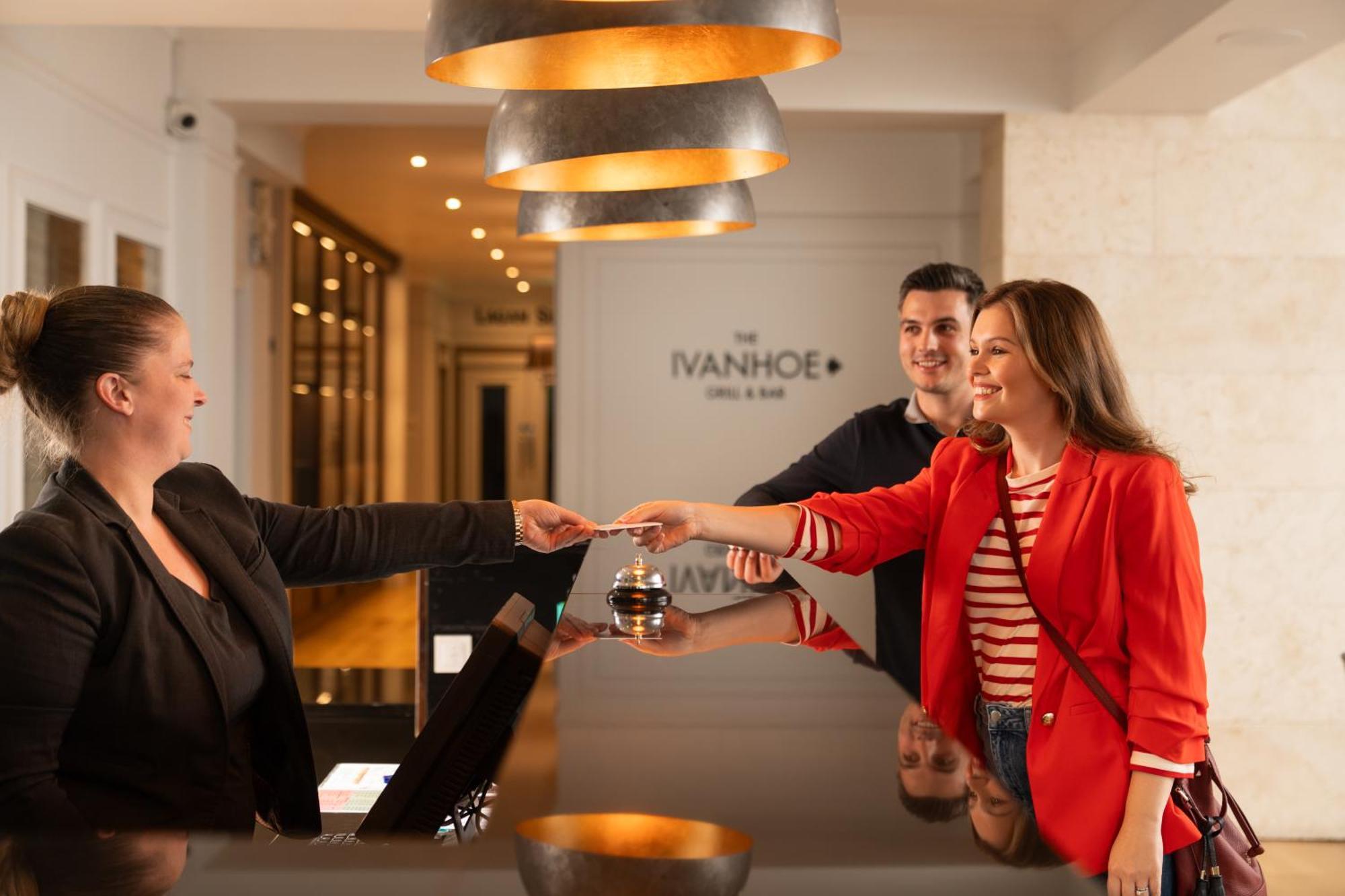 Ivanhoe Inn And Hotel ベルファスト エクステリア 写真