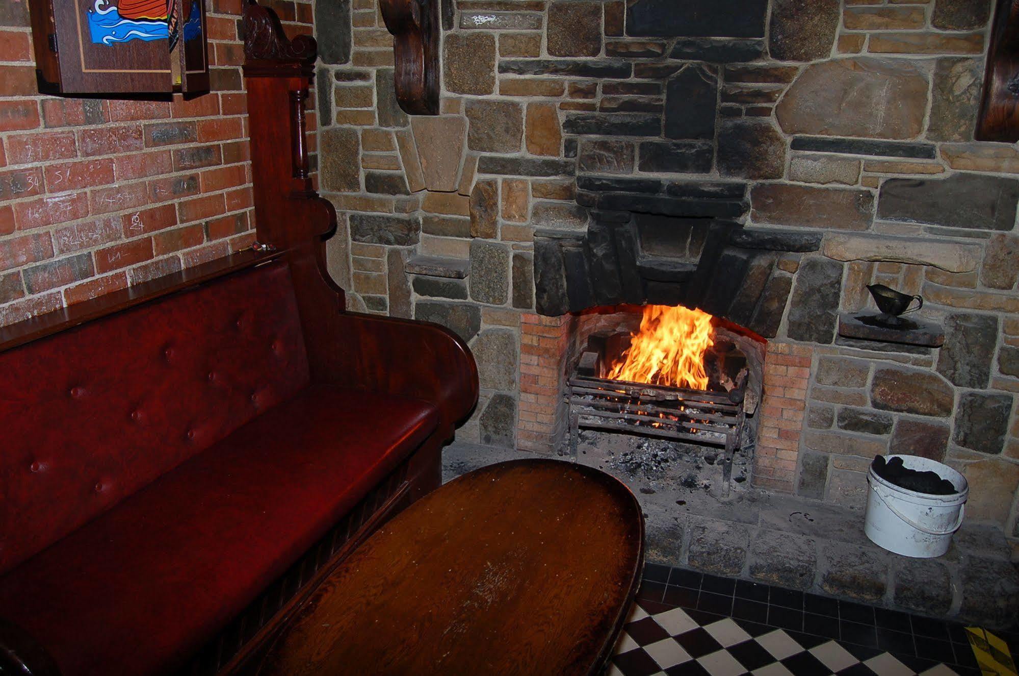 Ivanhoe Inn And Hotel ベルファスト エクステリア 写真